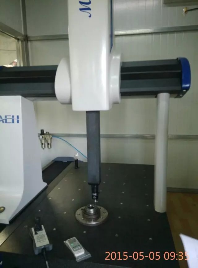 客戶(hù)驗(yàn)貨VMC1055數(shù)控加工中心精